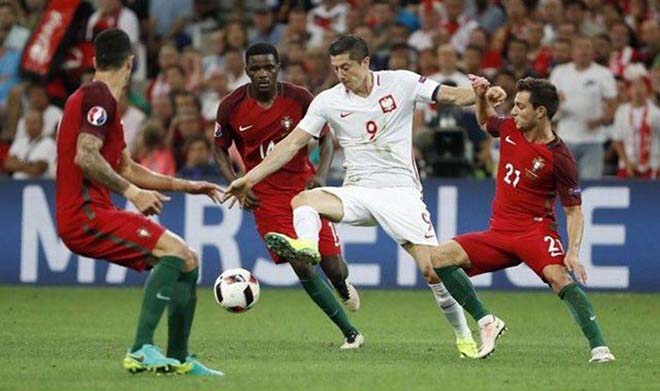 Ba Lan - Bồ Đào Nha: Không Ronaldo vẫn cống hiến đại tiệc 5 bàn - 1