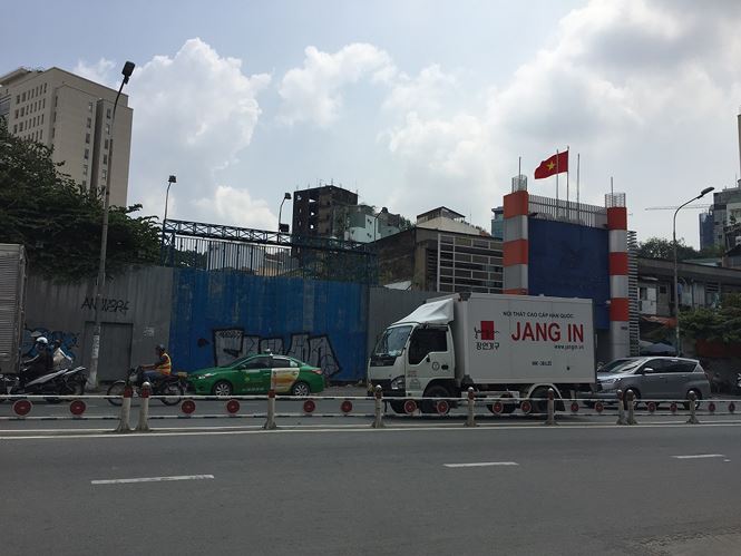 Ôm hàng nghìn m2 "đất vàng" trung tâm Sài Gòn rồi bỏ hoang chục năm - 1