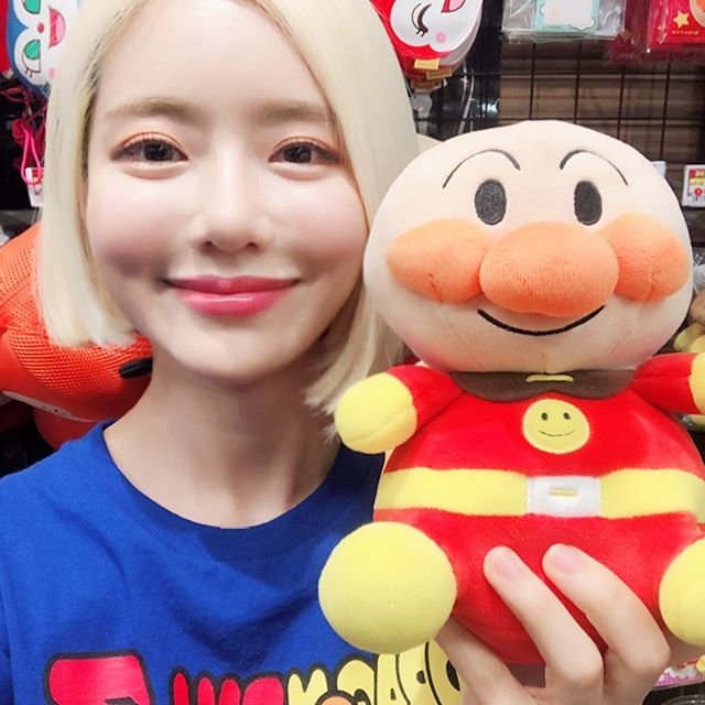 Ngã ngửa vì ảnh quá khứ của DJ búp bê Hàn Quốc được trai Việt mê nhất - 7