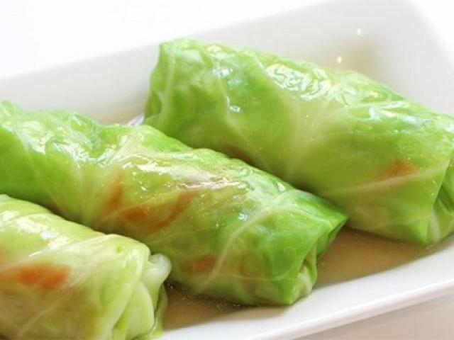 Bắp cải cuốn thịt hấp lạ mà ngon