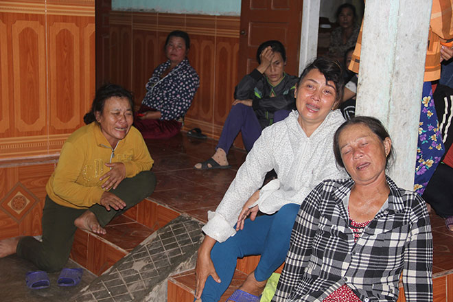 Tang thương vụ 4 người bị điện giật chết: "Cha ơi về đi, đừng bỏ mẹ con con" - 4