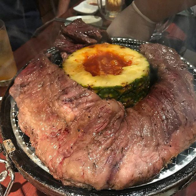 Thịt bò khổng lồ, mỗi lần gọi phải bằng tính ký tại nhà hàng Nhật này - 6