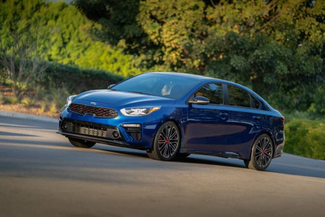 Kia ra mắt Cerato GT phiên bản thể thao: Động cơ 1.6L tăng áp mạnh 201 mã lực - 1