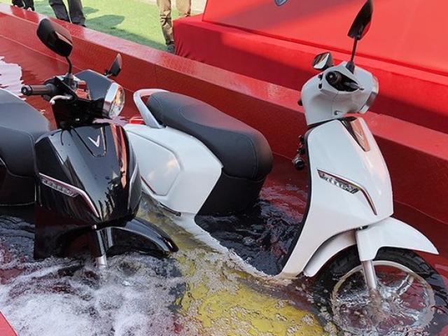 Đại gia tuần qua: Tỷ phú Phạm Nhật Vượng lại gây sốc với xe điện lội nước “bất tử”