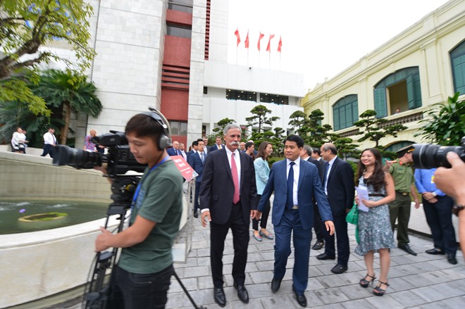 Noo Phước Thịnh, Mỹ Tâm sẽ "đốt cháy" đêm Gala chào đón giải đua F1 đến Hà Nội - 1