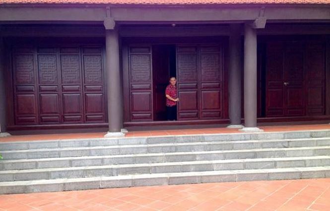 Cận cảnh nhà gỗ bạc tỷ của "vua hài đất Bắc" Xuân Hinh - 1