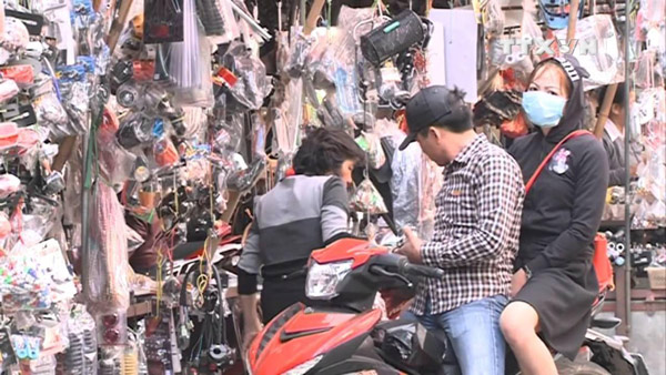 Bạn biết gì về chợ Tân Thành phụ tùng xe máy  Chuyện xe