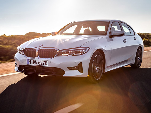 BMW giới thiệu phiên bản 330e 2019: Tiêu hao nhiên liệu đạt 1,7L / 100km