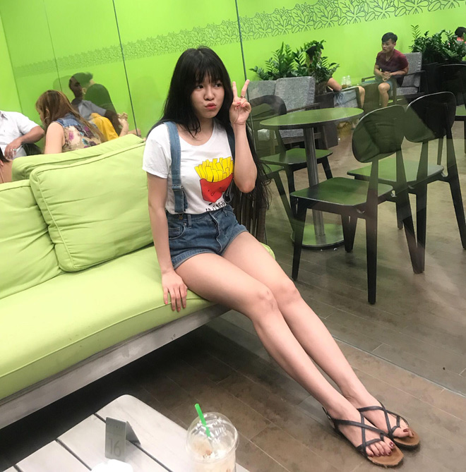 Bạn gái nóng bỏng của thủ môn Lâm Tây: "Mặc sexy có thể thử lòng đàn ông" - 4