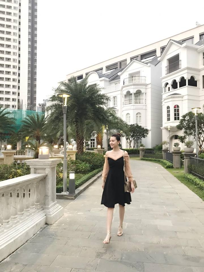 Sau khi kết hôn, Ngọc Duyên và chồng đại gia sống tại căn biệt thự màu trắng trị giá triệu đô ở Tp. Hồ Chí Minh.