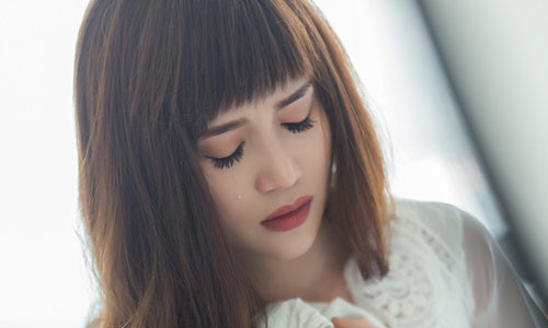 Nỗi đau đớn ám ảnh của người vợ trẻ bị chồng dùng dao... dạy dỗ - 1