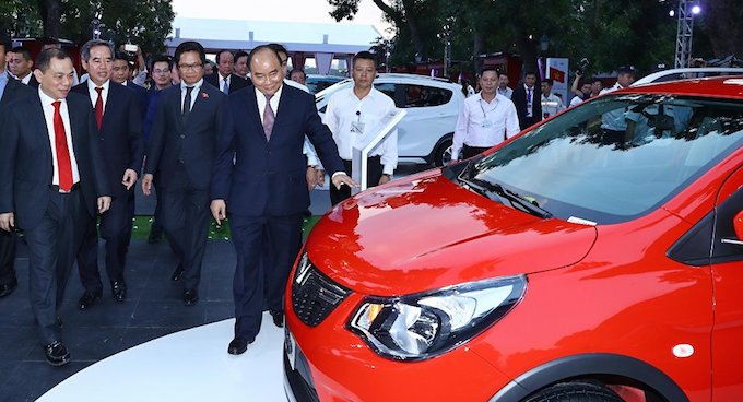 Nóng tuần qua: Điều bất ngờ trước sự kiện náo động Hà Nội của ông Phạm Nhật Vượng - 1