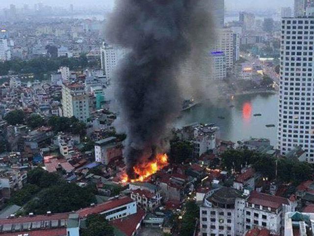 Vụ cháy nhà trọ làm 2 người chết ở Đê La Thành: Khởi tố ông Hiệp “khùng”