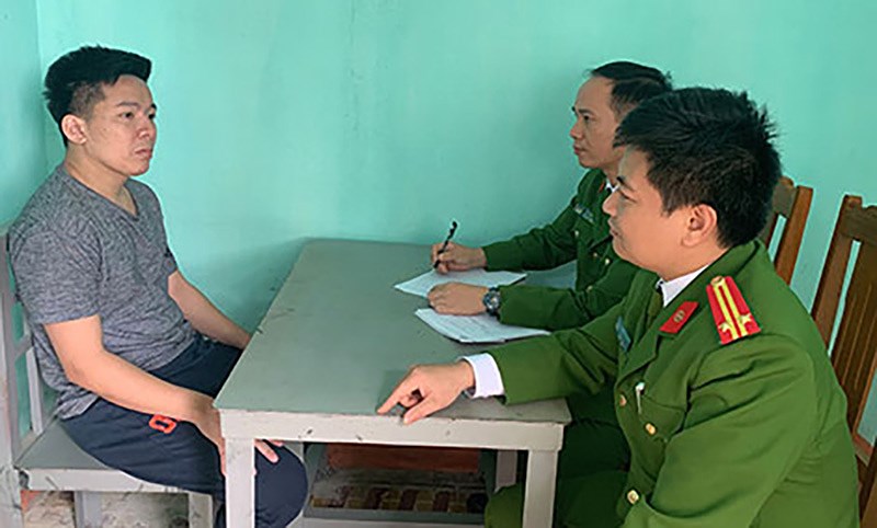 Nhóm tín dụng đen lớn nhất Việt Nam bắt heo, dê của con nợ - 1