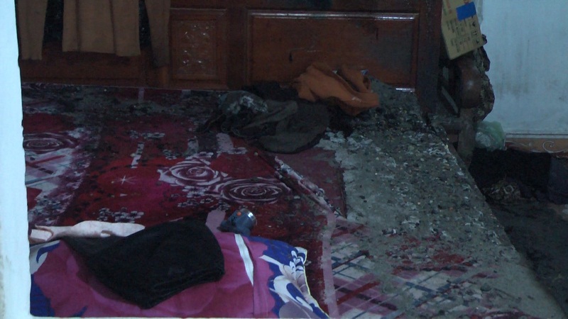 Nhân viên dọn phòng khách sạn trộm 5.900 Euro của du khách nước ngoài 2 Vụ con gái ôm chặt mẹ tự thiêu: Chuyện gì đã xảy ra trước ngày định mệnh? - 2