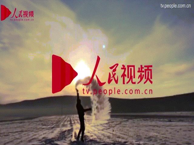 Lạnh đến âm 43,5 độ C tại TQ, hắt nước sôi đóng băng tức thì