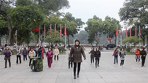 Tập thể dục sáng sớm mùa đông: Nên hay không? - 1