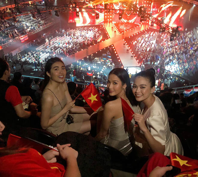 Sao Việt vỡ òa khi Việt Nam lần đầu lọt Top 5 Hoa hậu Hoàn vũ - 1