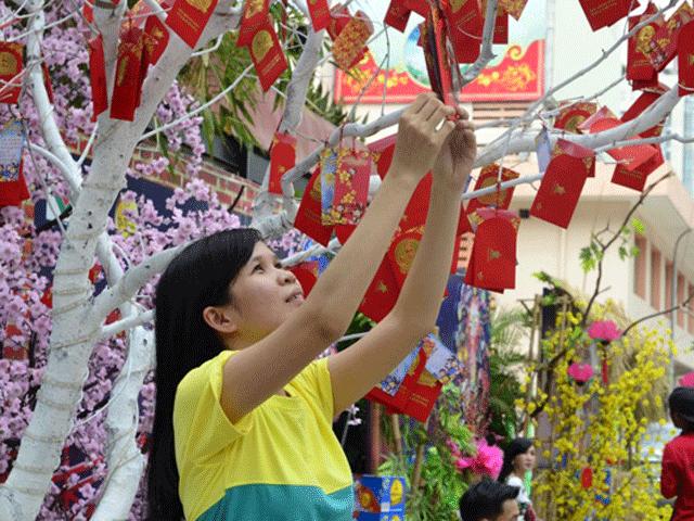 Những phong tục bình thường ở Việt Nam nhưng lại khiến khách nước ngoài sửng sốt