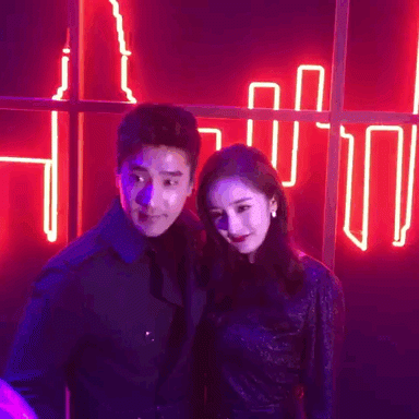 Duong Muc is a permanent lawyer, who allows you to work as a male actor while living with her husband.