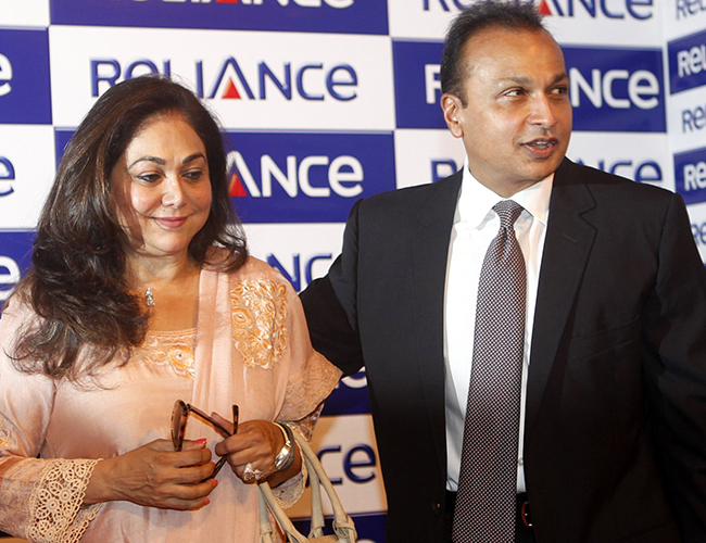 Anil kết hôn với Tina Ambani, một cựu nữ diễn viên Bollywood
