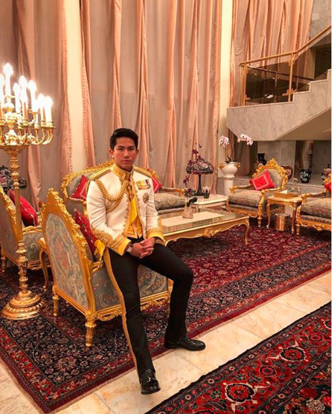 Đây là hoàng tử Abdul Mateen 26 tuổi của Quốc vương Brunei