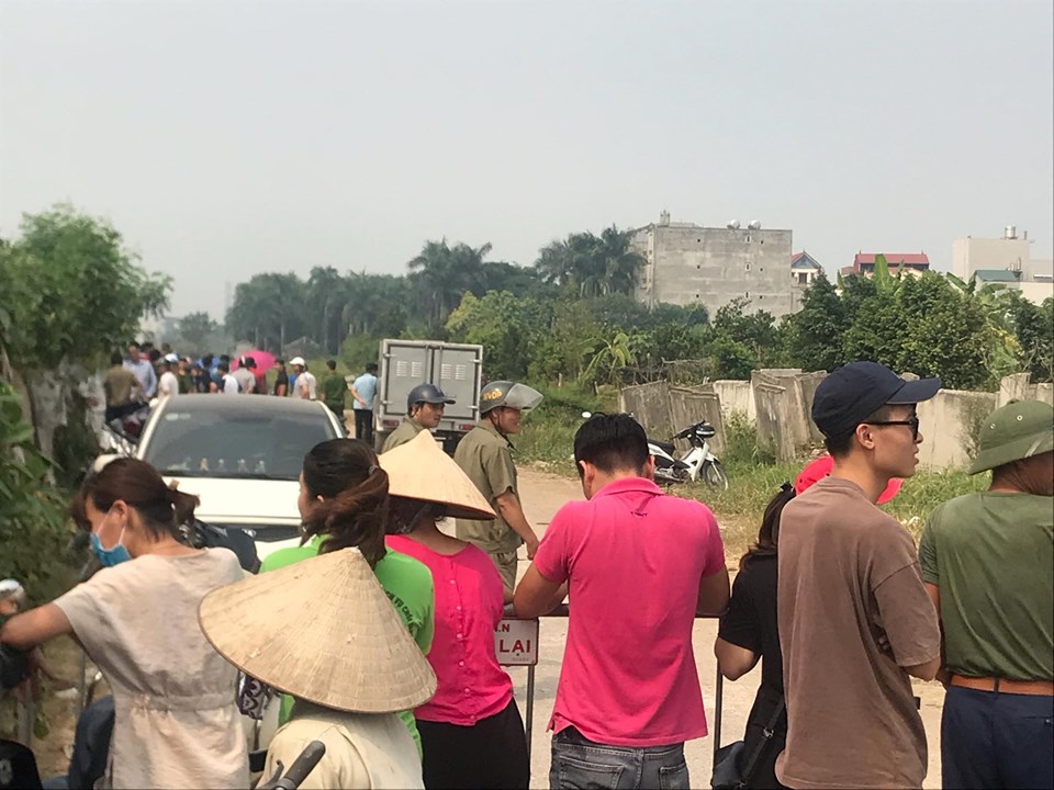 Cận cảnh 2 nghi phạm thực nghiệm hiện trường vụ sát hại nam sinh chạy Grab - 2