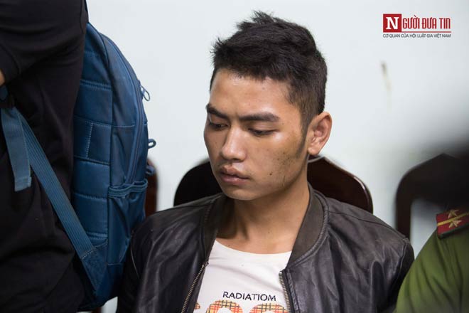 Vụ sát hại tài xế Grab: Cận cảnh áp giải 2 đối tượng về Hà Nội - 12