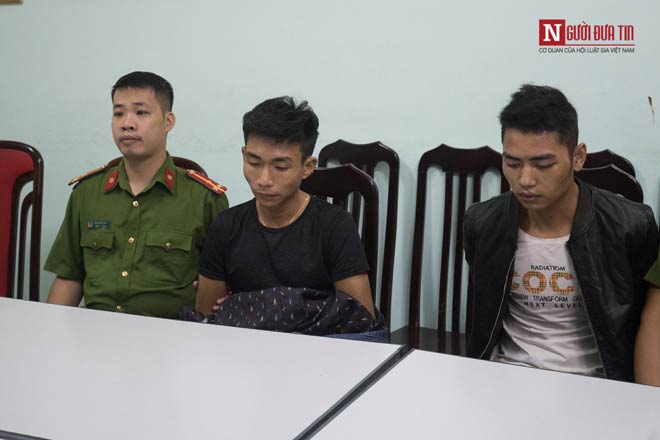 Vụ sát hại tài xế Grab: Cận cảnh áp giải 2 đối tượng về Hà Nội - 7