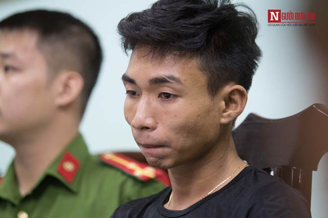 Vụ sát hại tài xế Grab: Cận cảnh áp giải 2 đối tượng về Hà Nội - 8