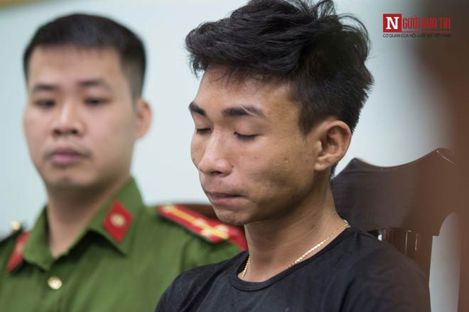 Vụ sát hại tài xế Grab: Cận cảnh áp giải 2 đối tượng về Hà Nội - 10