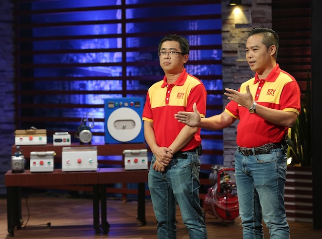 &#34;Bà ngoại U60&#34; rót 15 tỉ cho startup máy ép kính điện thoại tại Shark Tank mùa 3 - 1