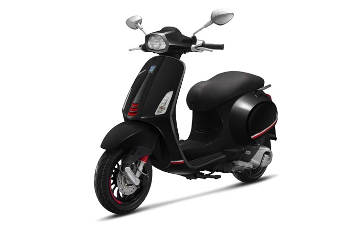 Xe ga cao cấp Vespa Sprint 150 Carbon đổ bộ ĐNA, giá hơn 100 triệu đồng - 1