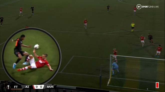 MU sút không 1 lần trúng đích & mất penalty: Solskjaer nói gì? - 2