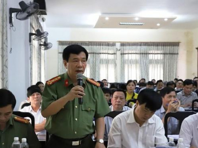 Trung úy Công an xông vào ngân hàng nổ súng: Tội danh gây rối trật tự có thỏa đáng?