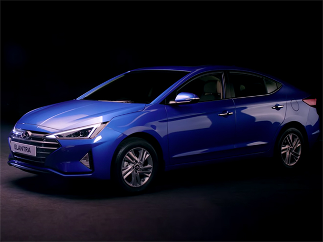 Đánh giá Hyundai Elantra 2020 Giá  KM nội ngoại thất