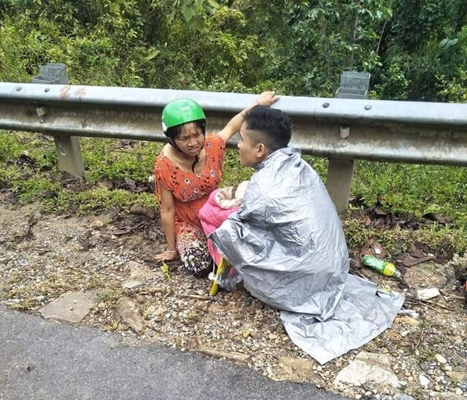 Sản phụ sinh con giữa đường, người chồng trở thành bà đỡ bất đắc dĩ - 1