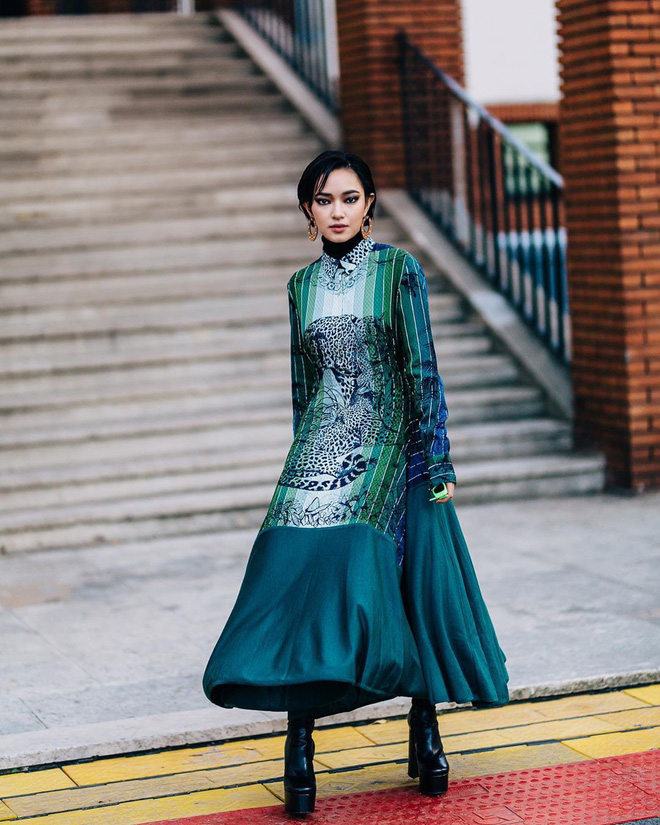 Châu Bùi, Khánh Linh tại Fashion Week: Mặc "chất" hơn cả siêu sao - 4