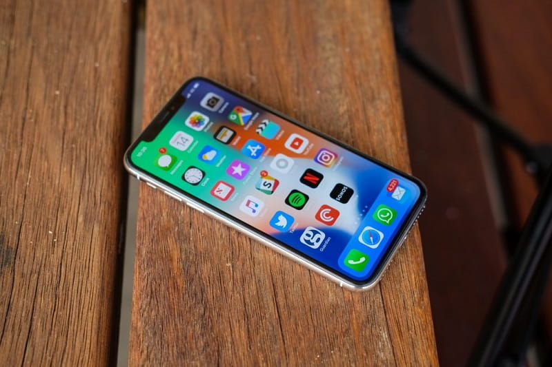 Những dấu hiệu nhận biết chiếc iPhone của bạn cần phải thay pin mới - 1