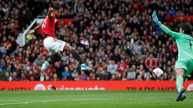 Video highlight trận MU - Liverpool: Tuyệt đỉnh Rashford, thót tim vì VAR (H1) - 1