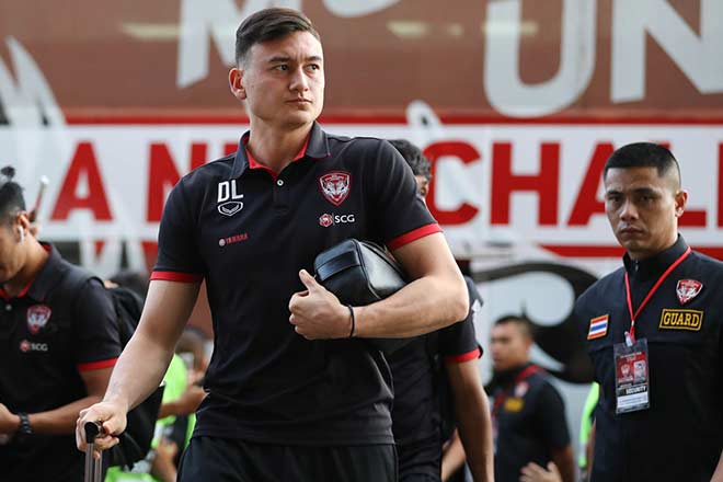 Video highlight trận Muangthong - Chonburi: Văn Lâm sai lầm, bàn thua không may - 1