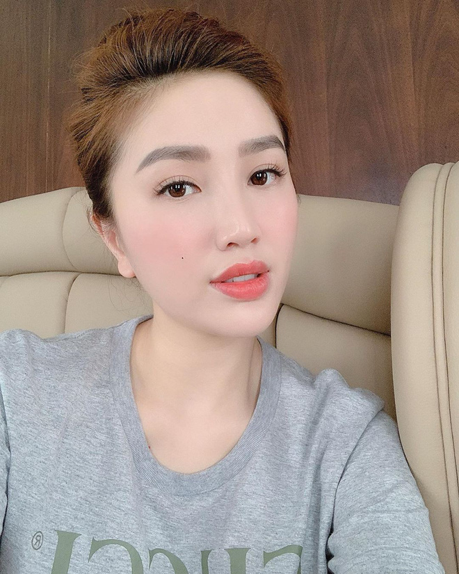 Động thái mới nhất của Bảo Thy sau tin lấy đại gia xứ Nghệ giàu có kín tiếng - 1