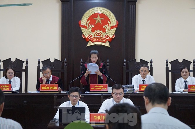 Chủ mưu nâng điểm cho 106 thí sinh Hà Giang bị tuyên 8 năm tù - 1