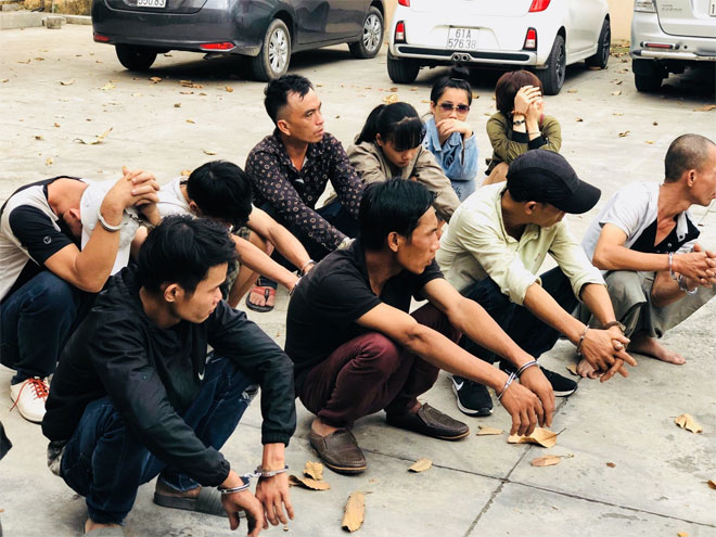 Bắt nhóm nghiện ma tuý, phát hiện đường dây trộm xe máy - 2