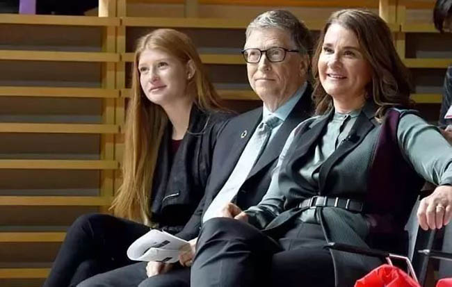 Con gái của Bill Gates được dạy dỗ như thế nào? - 1