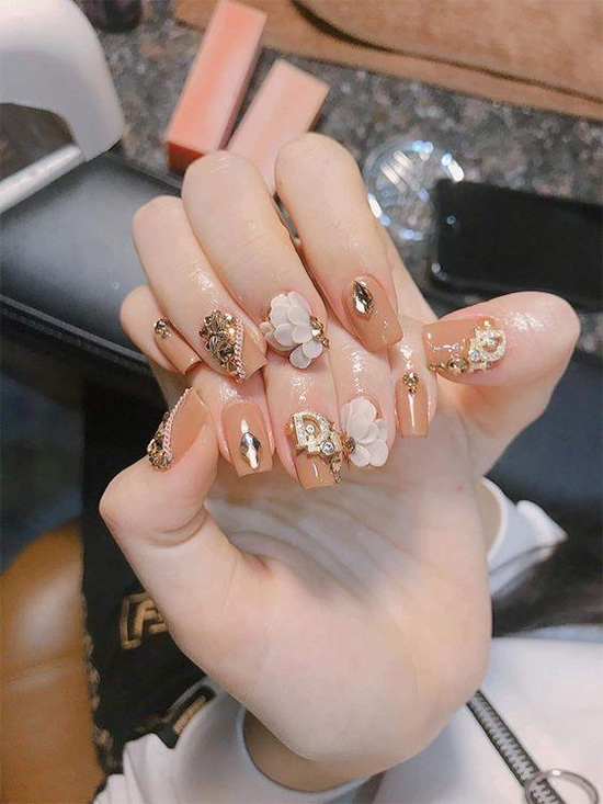 30 Mẫu sơn móng tay đẹp hot nhất mang lại vẻ đẹp sang trọng nhẹ nhàng - 6