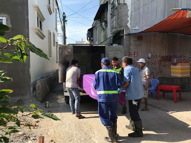 Cả xóm hoảng hốt phát hiện nam thanh niên chết trong tư thế treo cổ trong phòng trọ - 2