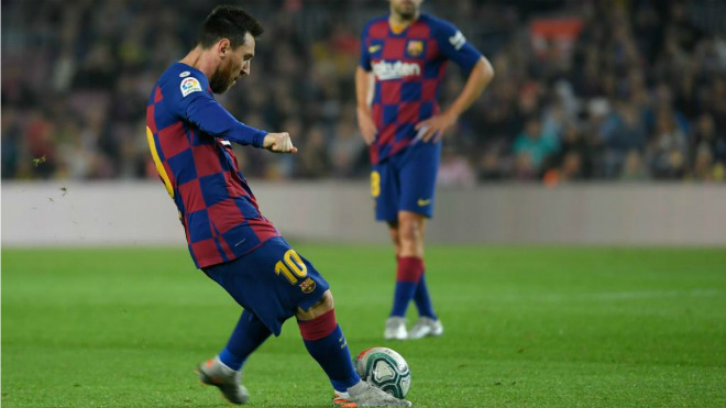 Messi &#34;vùi dập&#34; đội của Rô béo, đá phạt hay gấp 9 lần Real - 1