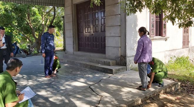 Thực nghiệm hiện trường vụ cai thầu xây dựng bị đâm chết - 5