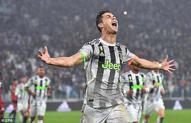 Ronaldo đã từng là người hùng giải cứu Juventus với một quả penalty 11m quyết định. Hãy xem những hình ảnh này để được tái hiện lại khoảnh khắc đầy kịch tính và cảm nhận sức mạnh của anh ta trên sân cỏ.